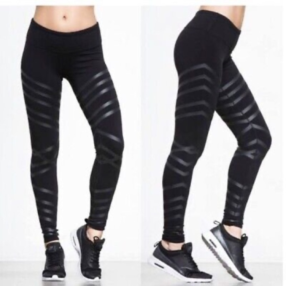 ALO Yoga Black Chevron Mesh-Stripe Leggings